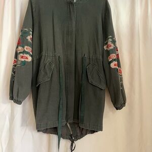 Green Utility Jacket with Floral Embroidery and Drawstring Waist